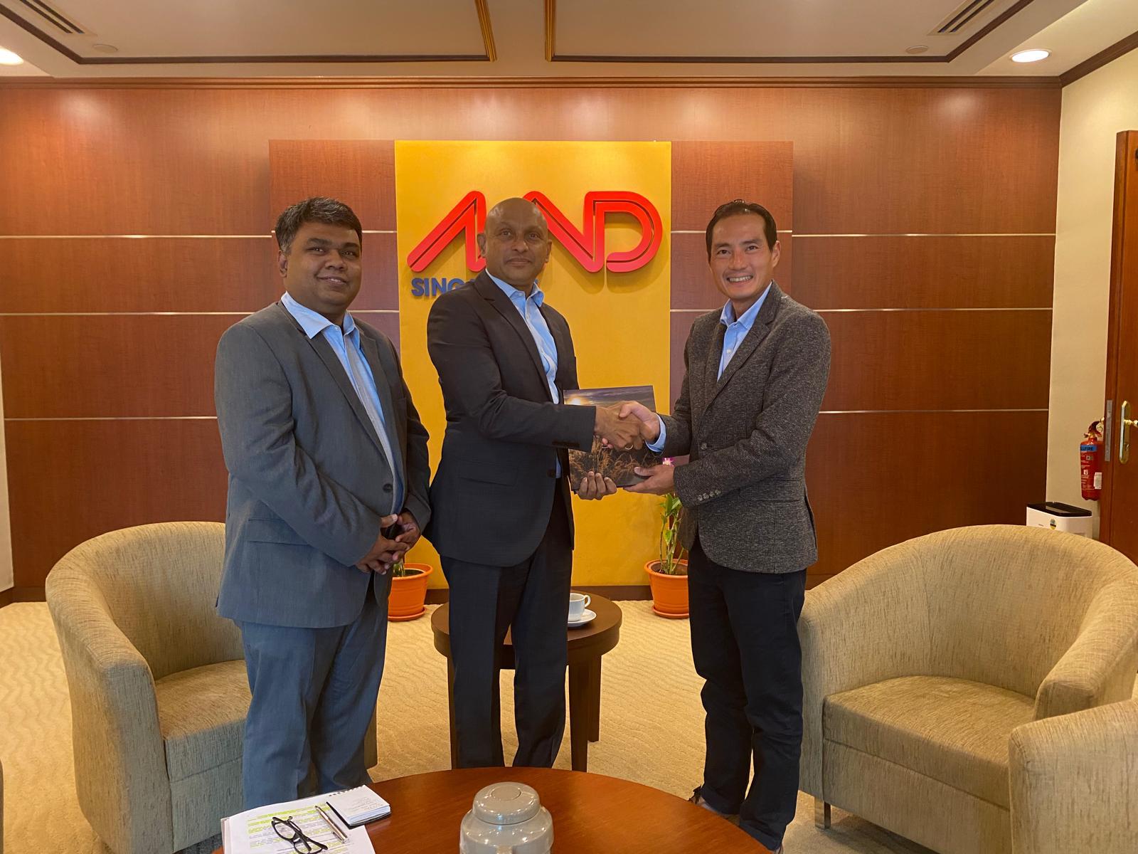 High Commissioner of Sri Lanka Meets Senior Minister of State of Singapore  